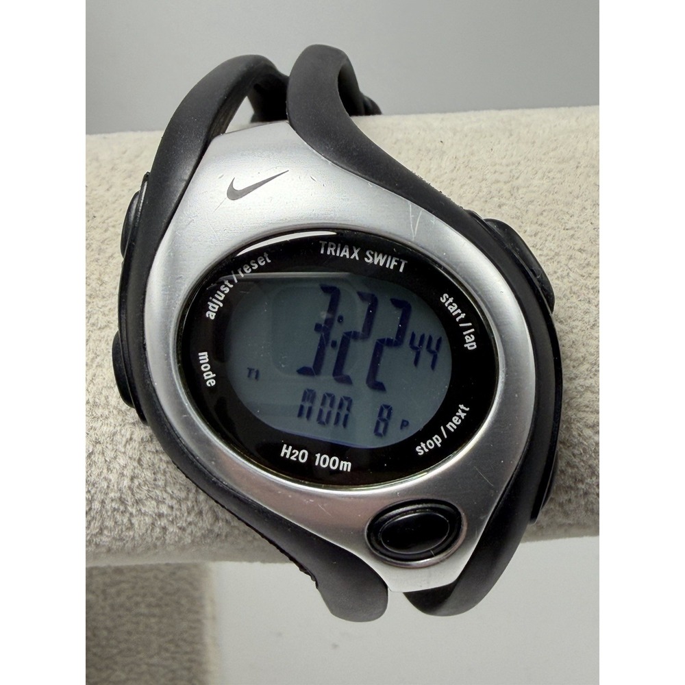 Nike Triax WC9003 New Battery Mens Watch 42MM 7.5" Black Rubber Band